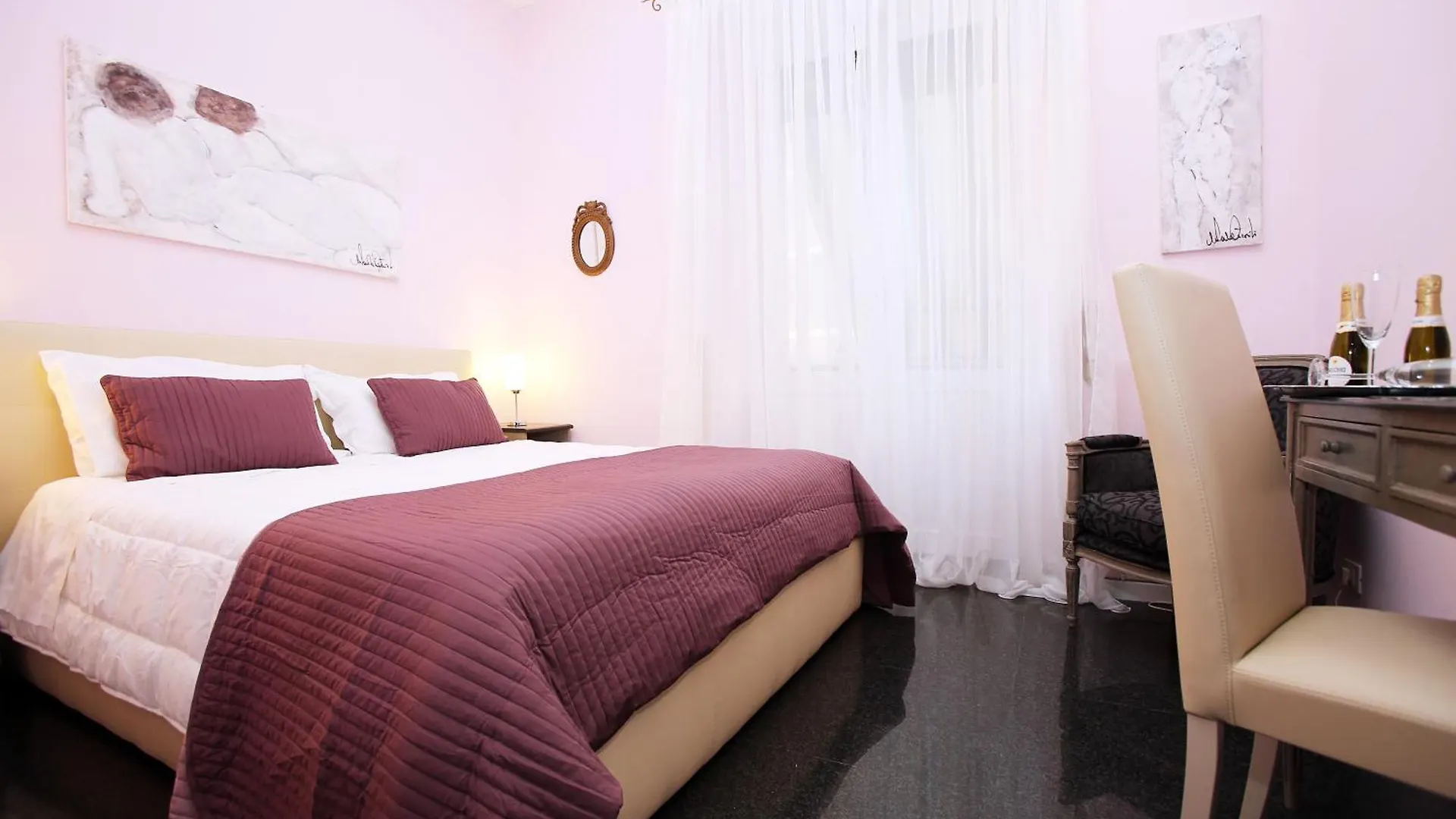Amica Roma Guest House